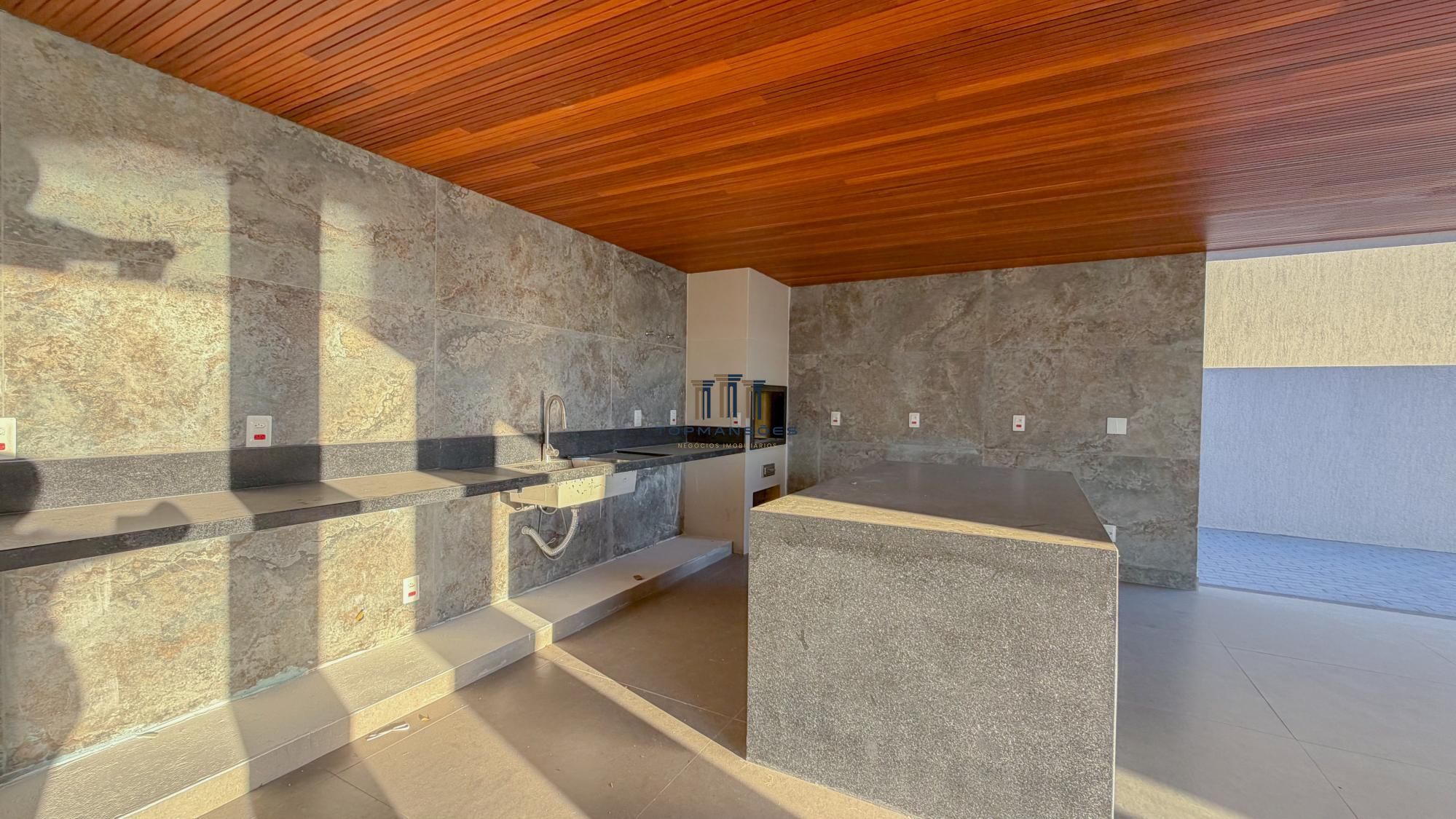 Casa nova Alphaville Vespasiano com 4 quartos, piscina, sauna e gourmet.