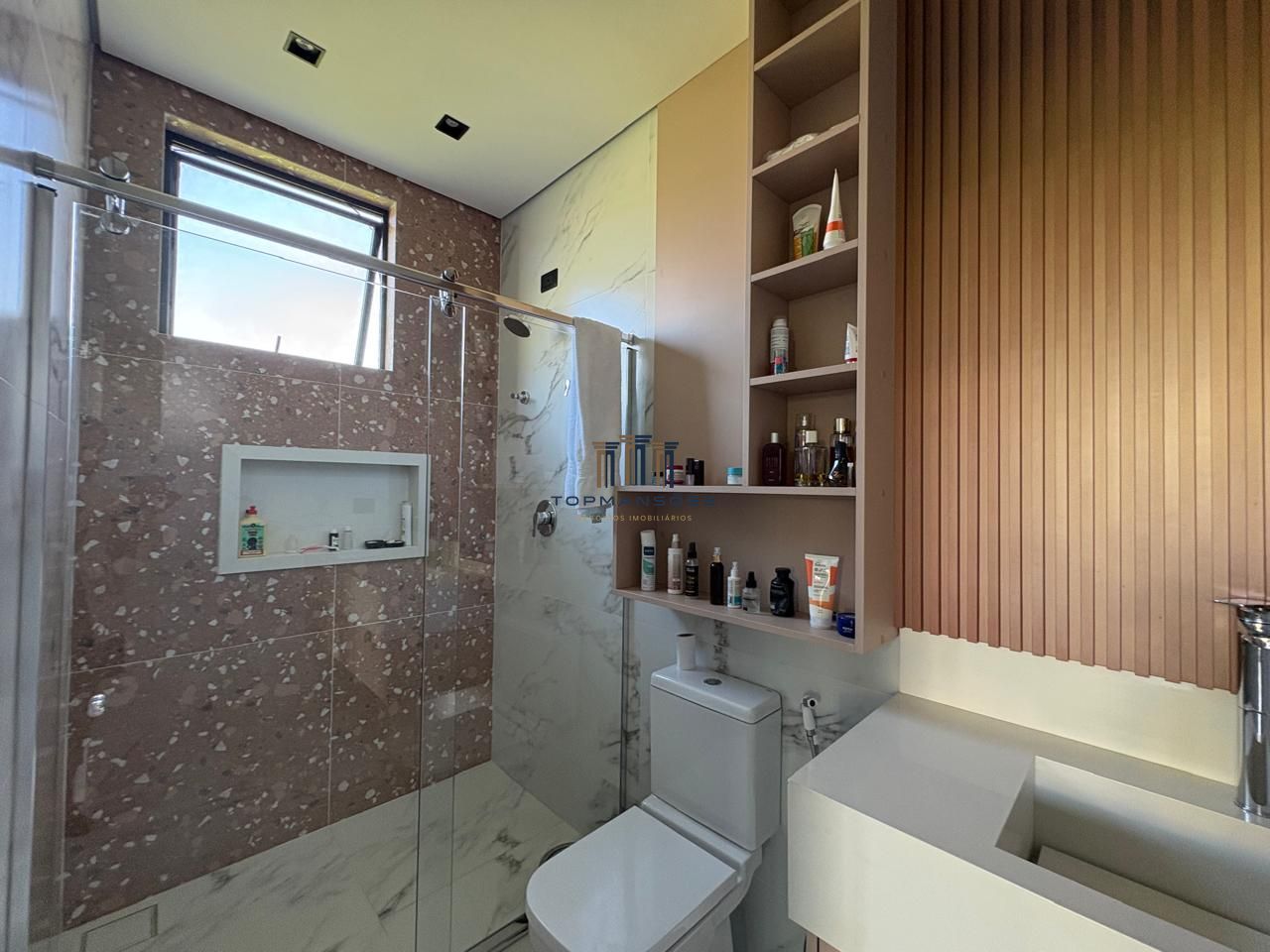 Casa em condomínio com 4 Dormitórios à venda, 379 m² por R$ 3.690.000,00 Casa em condomínio com 4 Dormitórios à venda, 379 m² por R$ 3.690.000,00