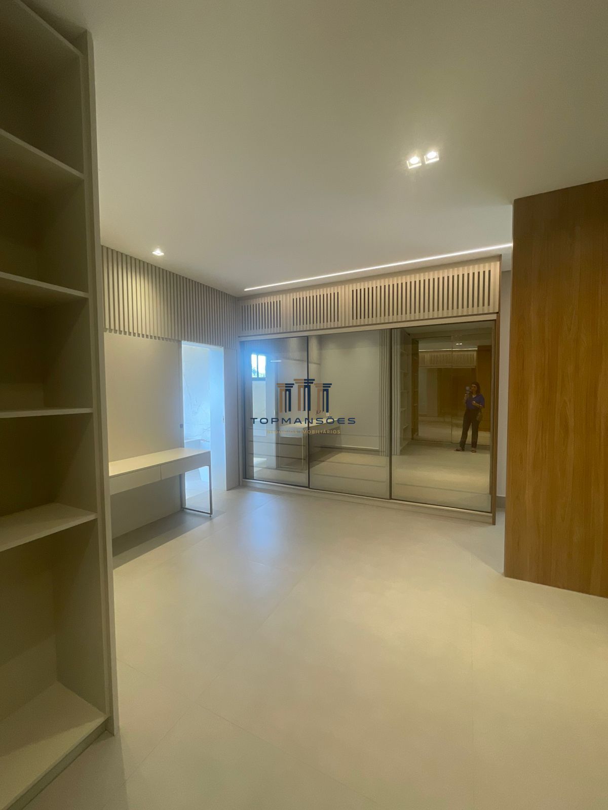 Casa de Alto Padrão 4 quartos com piscina e gourmet 583m3/ Alphaville Vespasiano