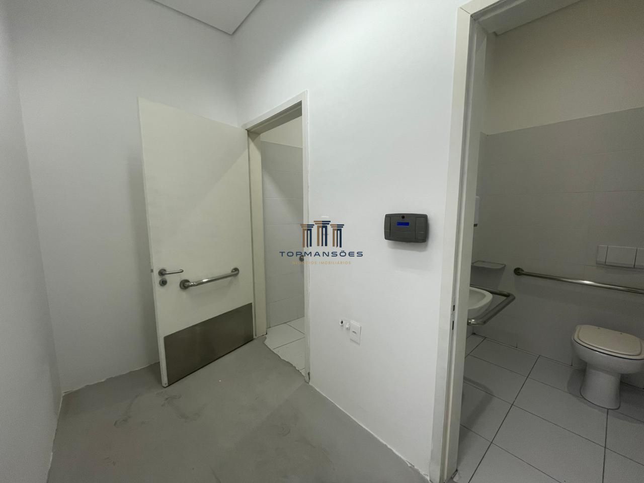 Loja/andar com 400m2 na melhor localização comercial da Pampulha!!!