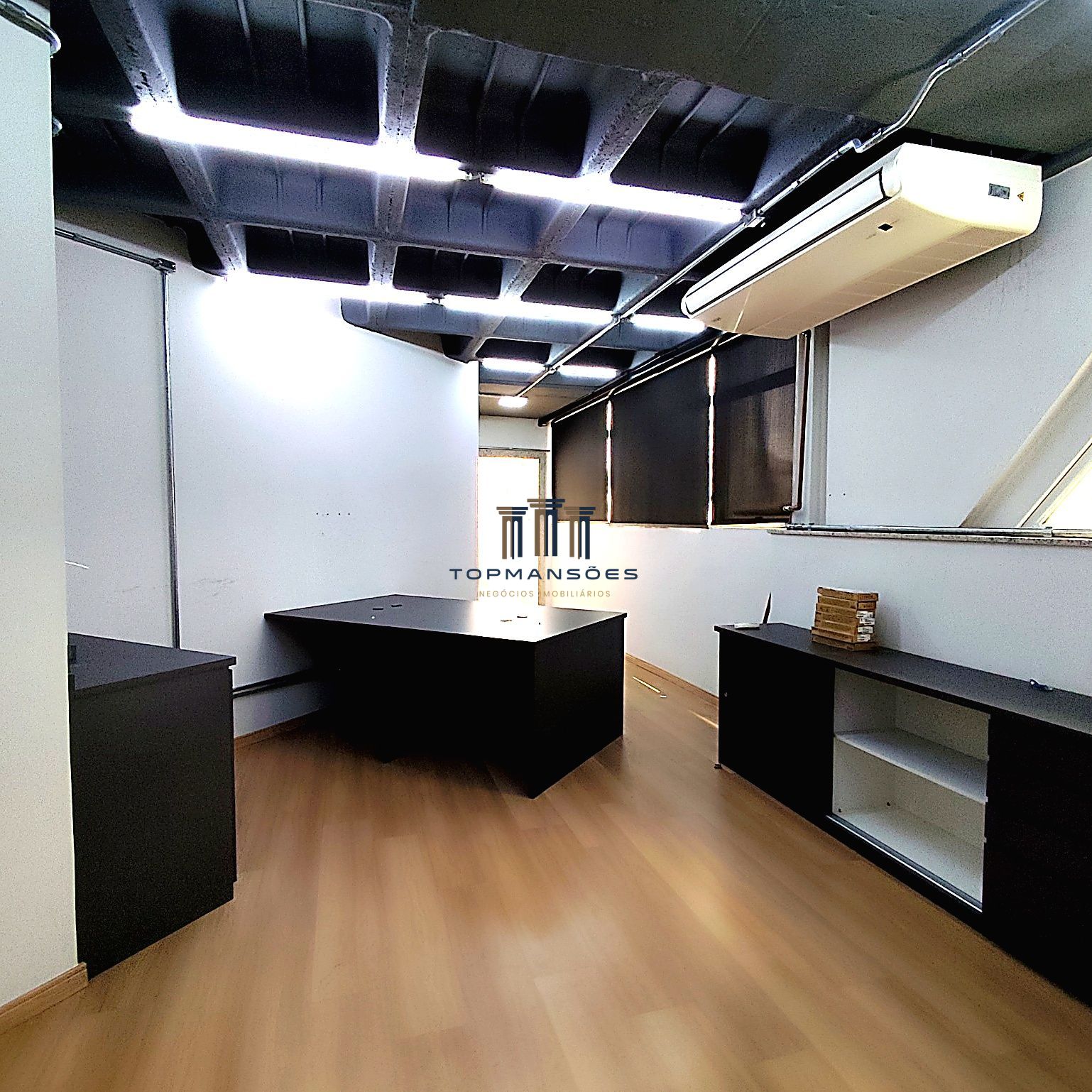 Sala comercial com 1 Dormitórios para alugar, 44 m² por R$ 3.000,00 Sala comercial com 1 Dormitórios para alugar, 44 m² por R$ 3.000,00