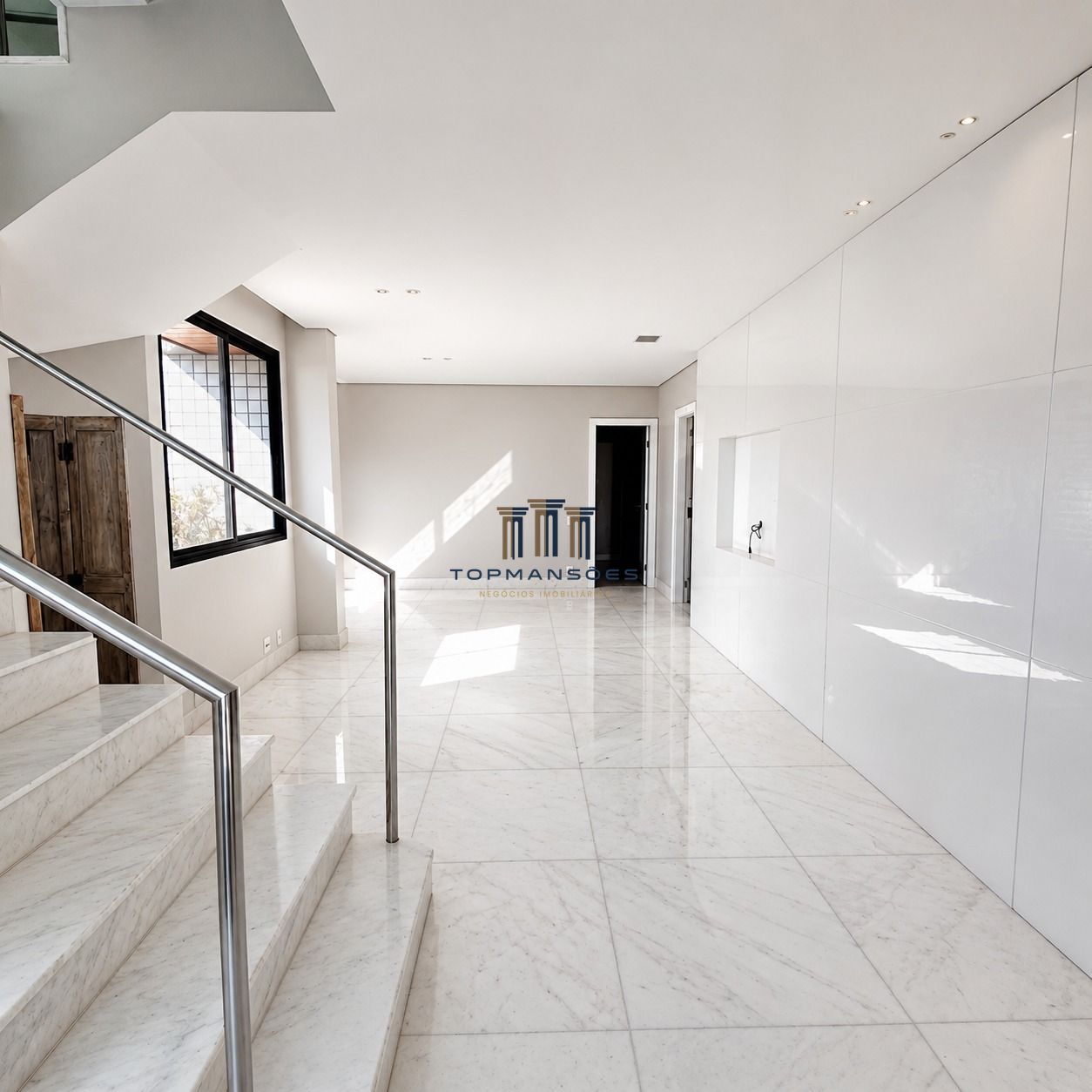 Cobertura Duplex com 3 quartos, 304 m² - no Belvedere