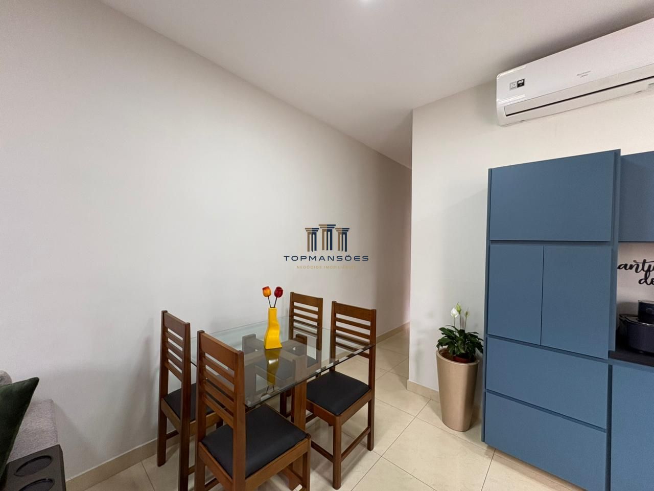 Casa moderna, 2 quartos, com gourmet e jardim no aeronautas,