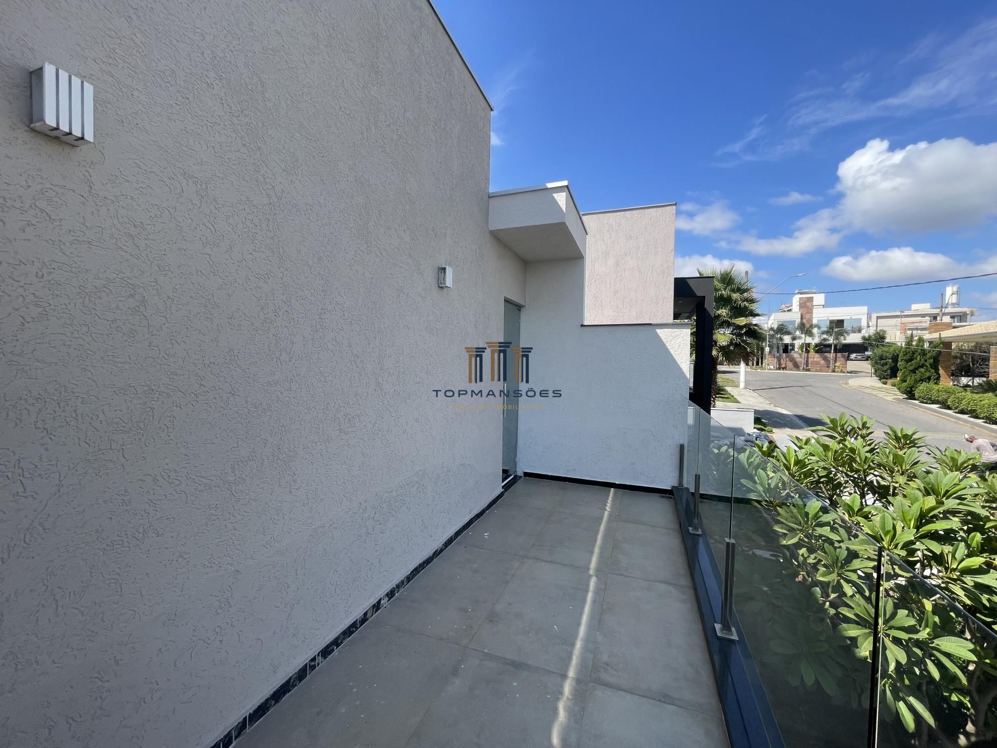 Linda casa com 3 suítes em Condomínio- Vespasiano.