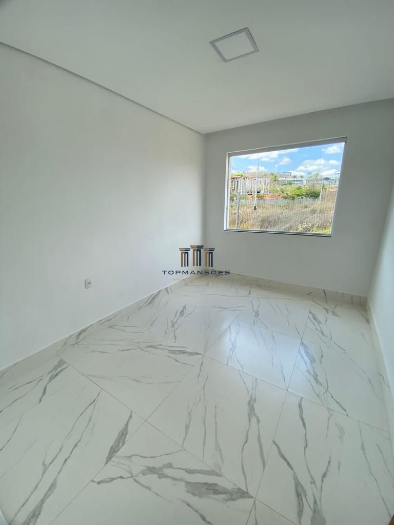 Casa à venda com 3 quartos, 150m² - Foto 11