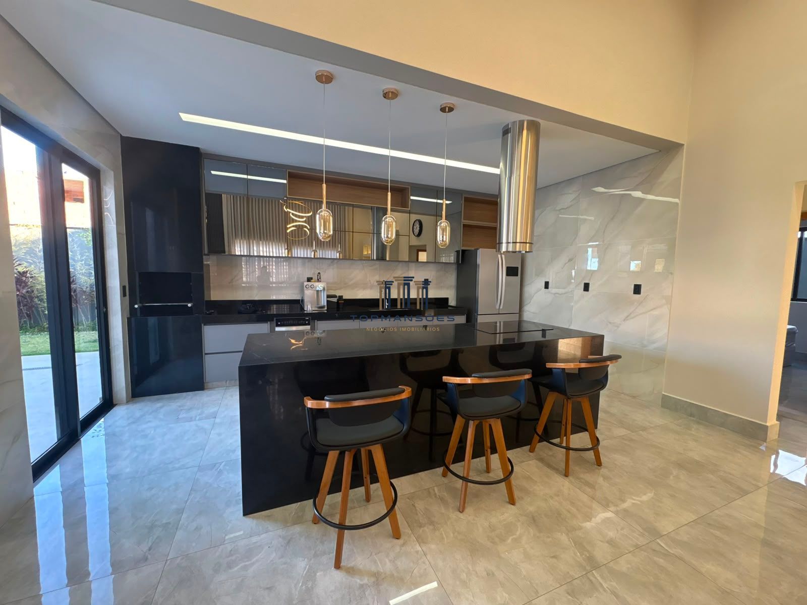 Casa em condomínio com 4 Dormitórios para alugar, 243 m² por R$ 22.000,00 Casa em condomínio com 4 Dormitórios para alugar, 243 m² por R$ 22.000,00