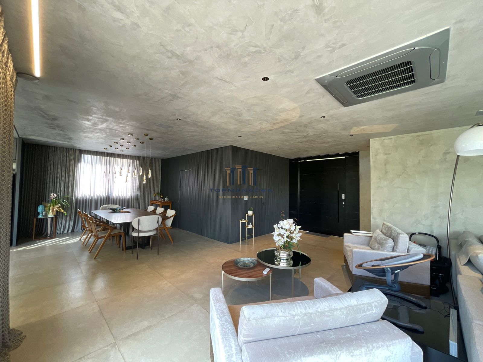 Casa moderna 4 quartos com piscina condomínio Alphaville - Vespasiano/MG