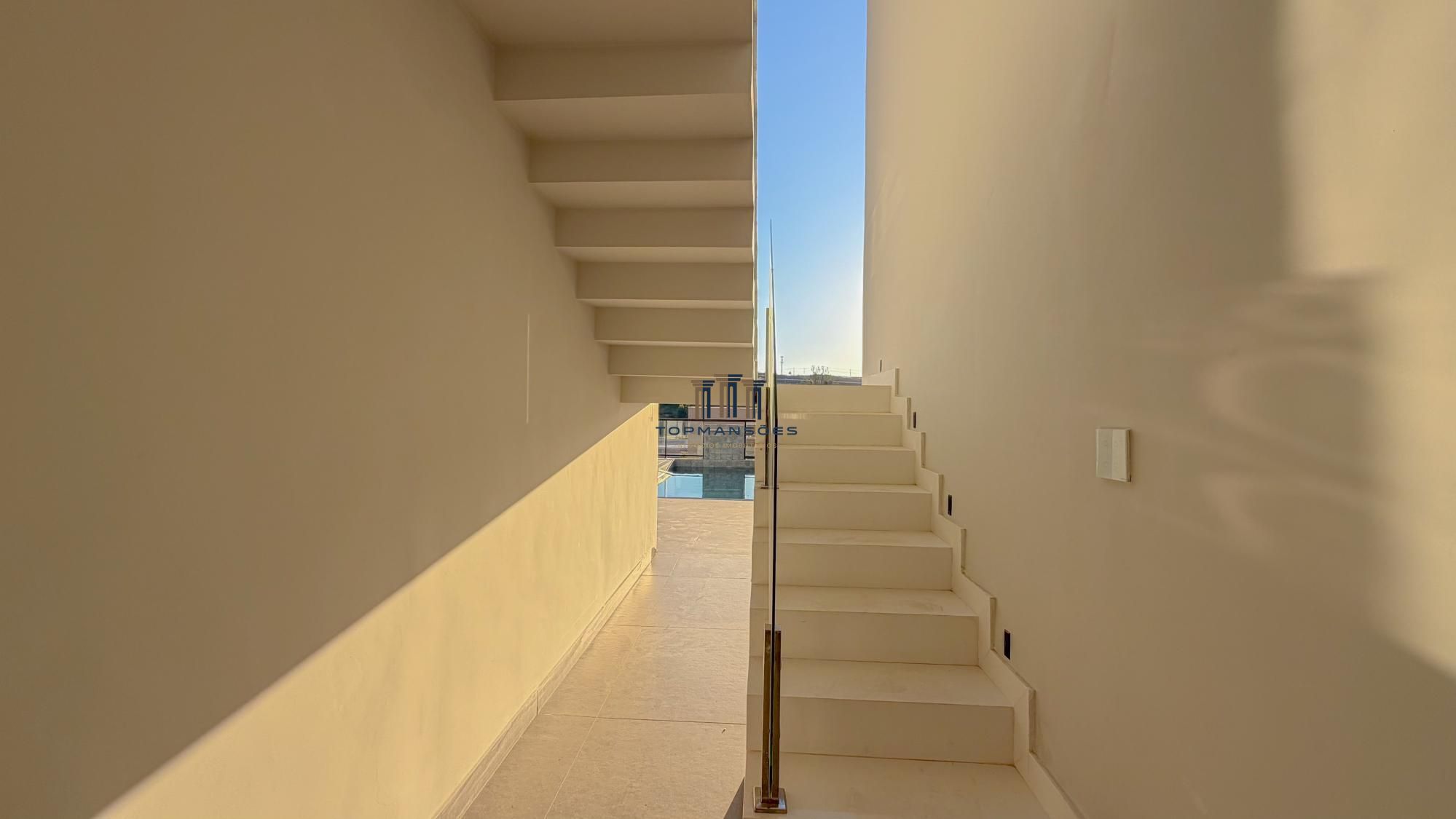 Casa nova Alphaville Vespasiano com 4 quartos, piscina, sauna e gourmet.