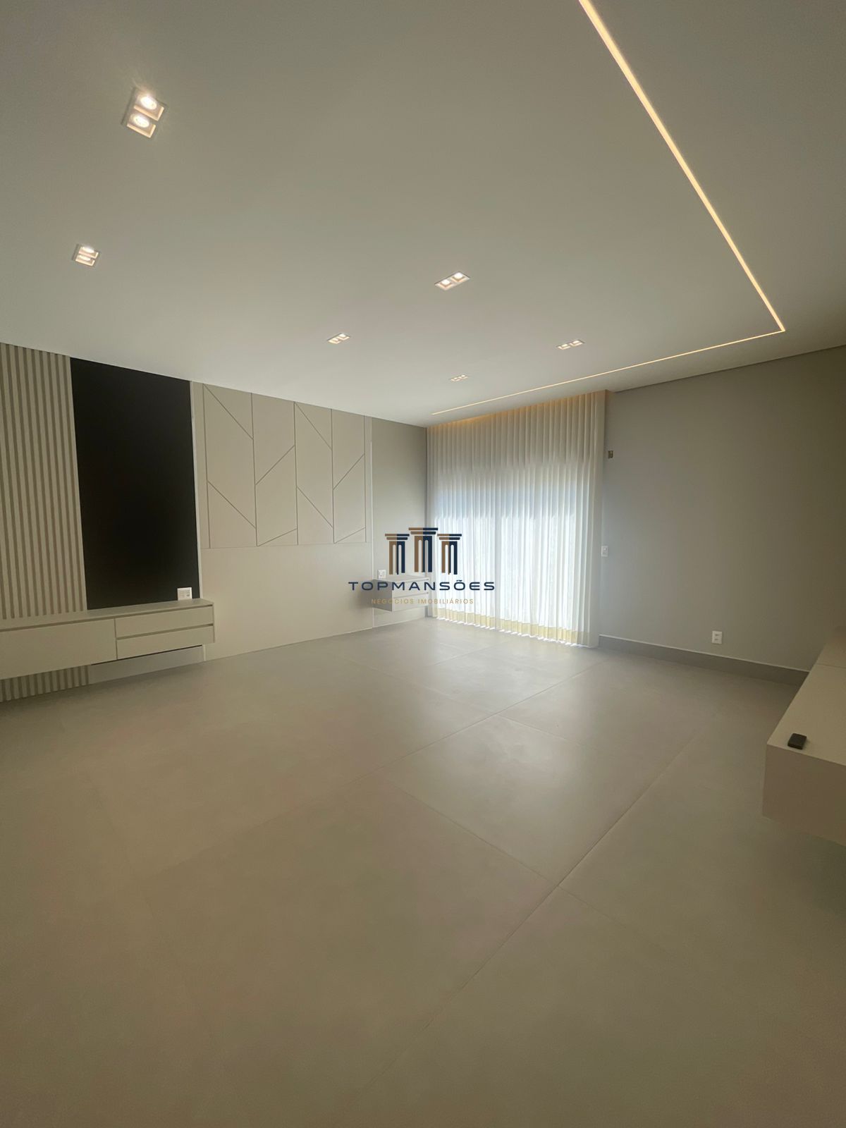 Casa de Alto Padrão 4 quartos com piscina e gourmet 583m3/ Alphaville Vespasiano