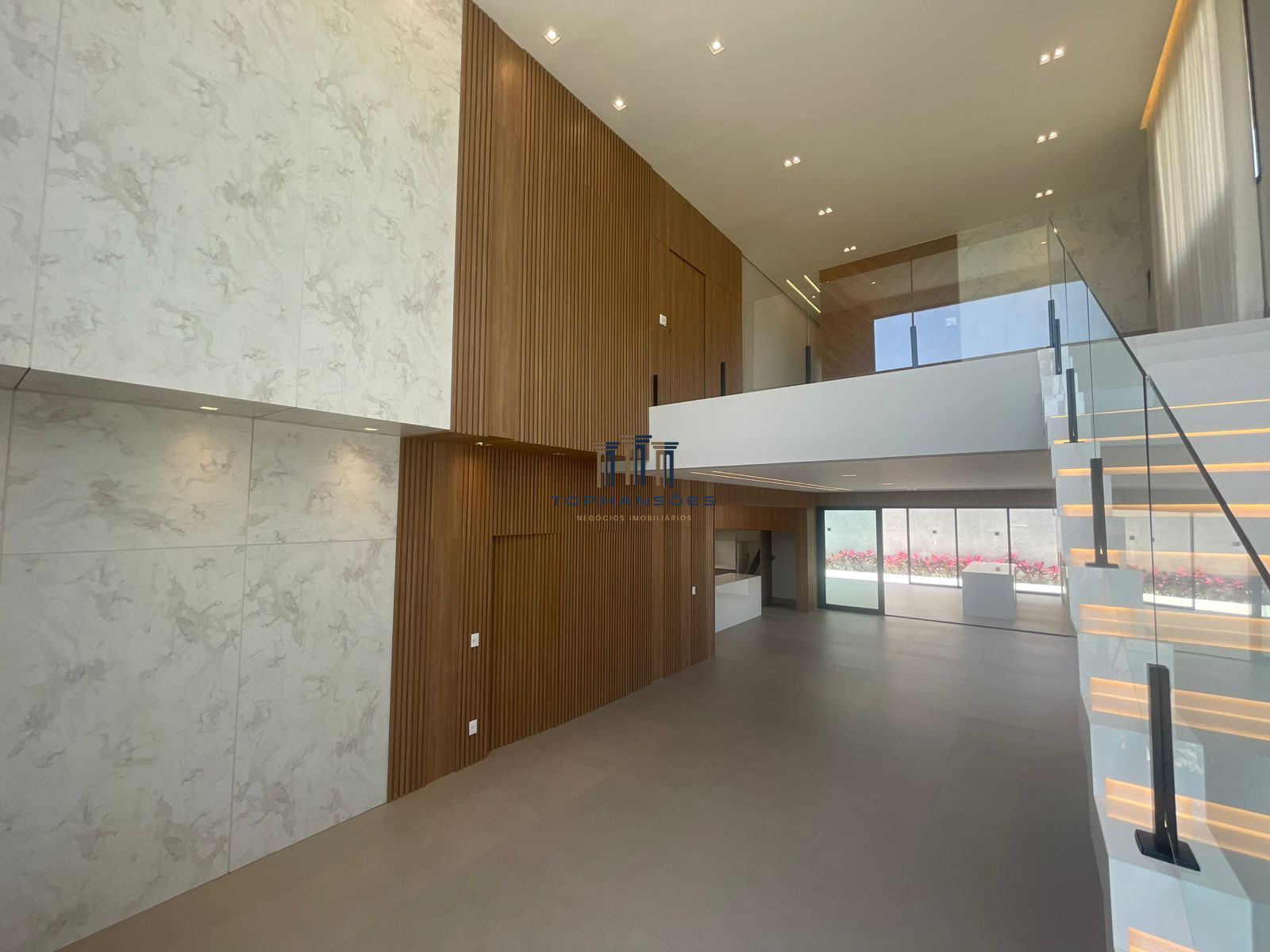 Casa de Alto Padrão 4 quartos com piscina e gourmet 583m3/ Alphaville Vespasiano