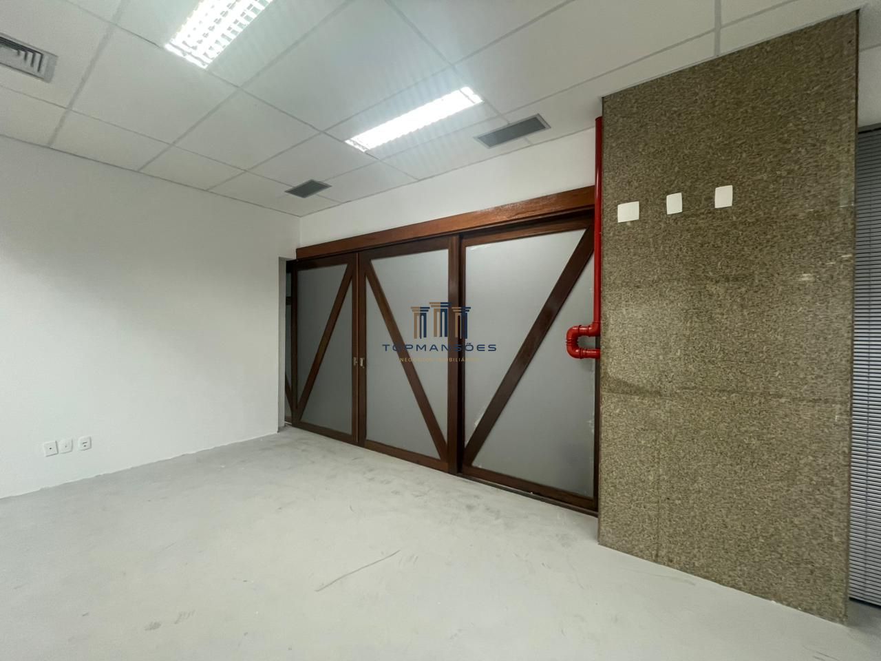 Loja/andar com 400m2 na melhor localização comercial da Pampulha!!!