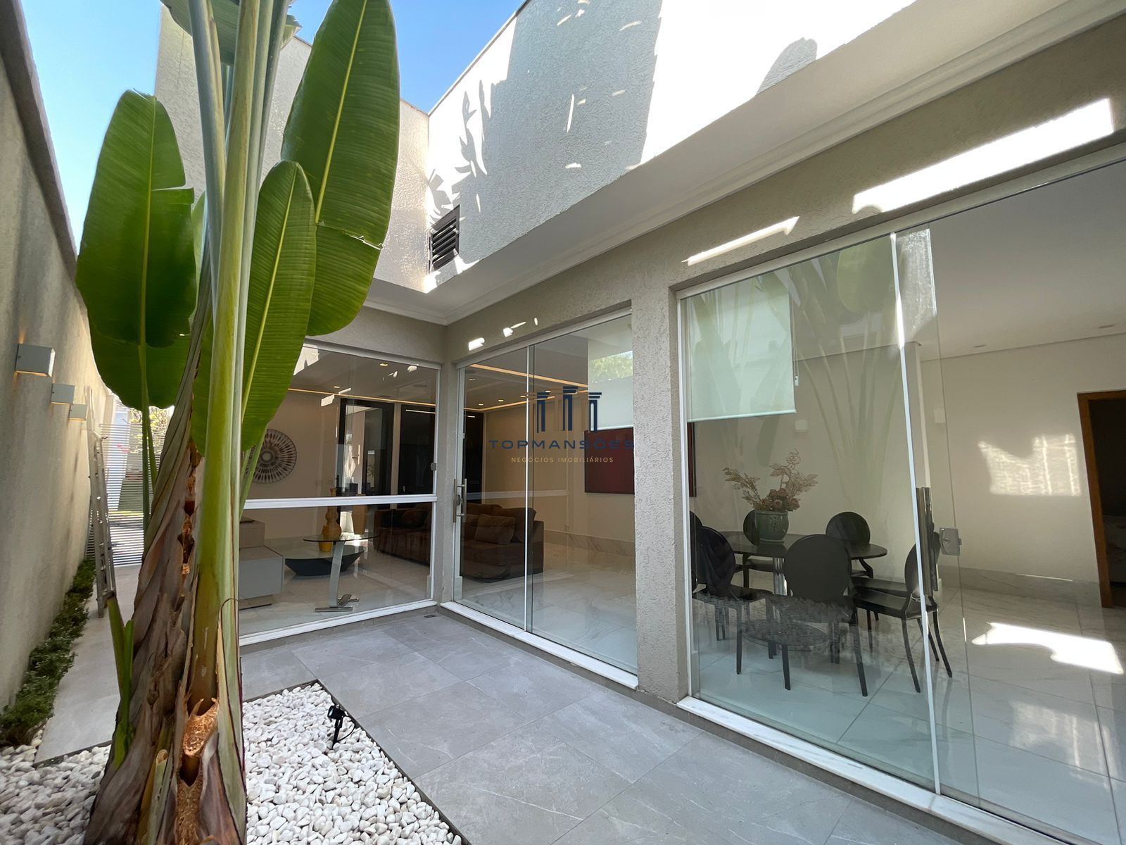 Casa de Condomínio para alugar com 3 quartos, 280m² - Foto 9