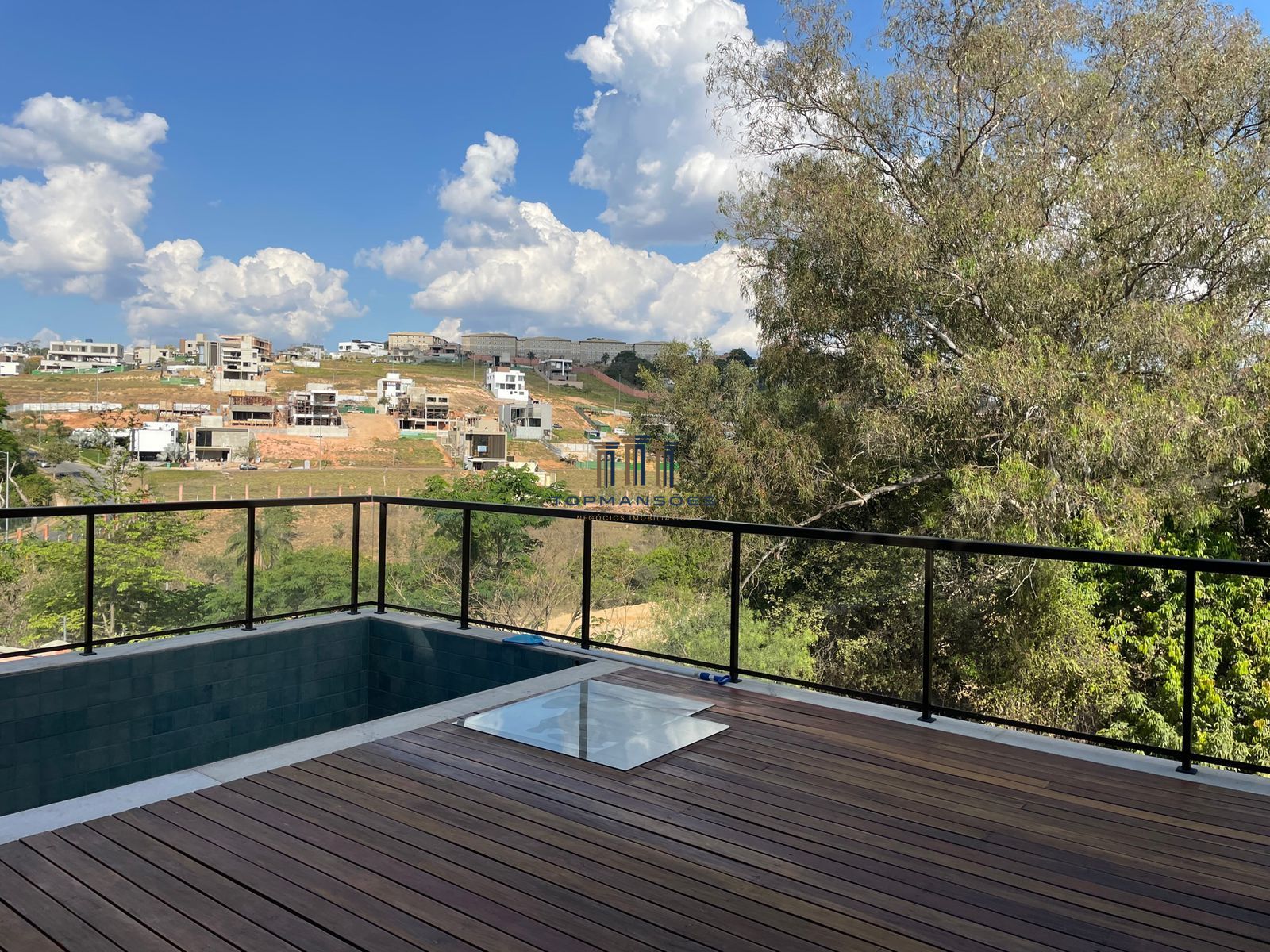 Casa moderna 4 quartos com piscina condomínio Alphaville - Vespasiano/MG