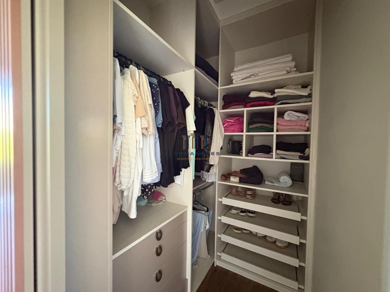 Casa em condomínio com 4 Dormitórios à venda, 379 m² por R$ 3.690.000,00 Casa em condomínio com 4 Dormitórios à venda, 379 m² por R$ 3.690.000,00