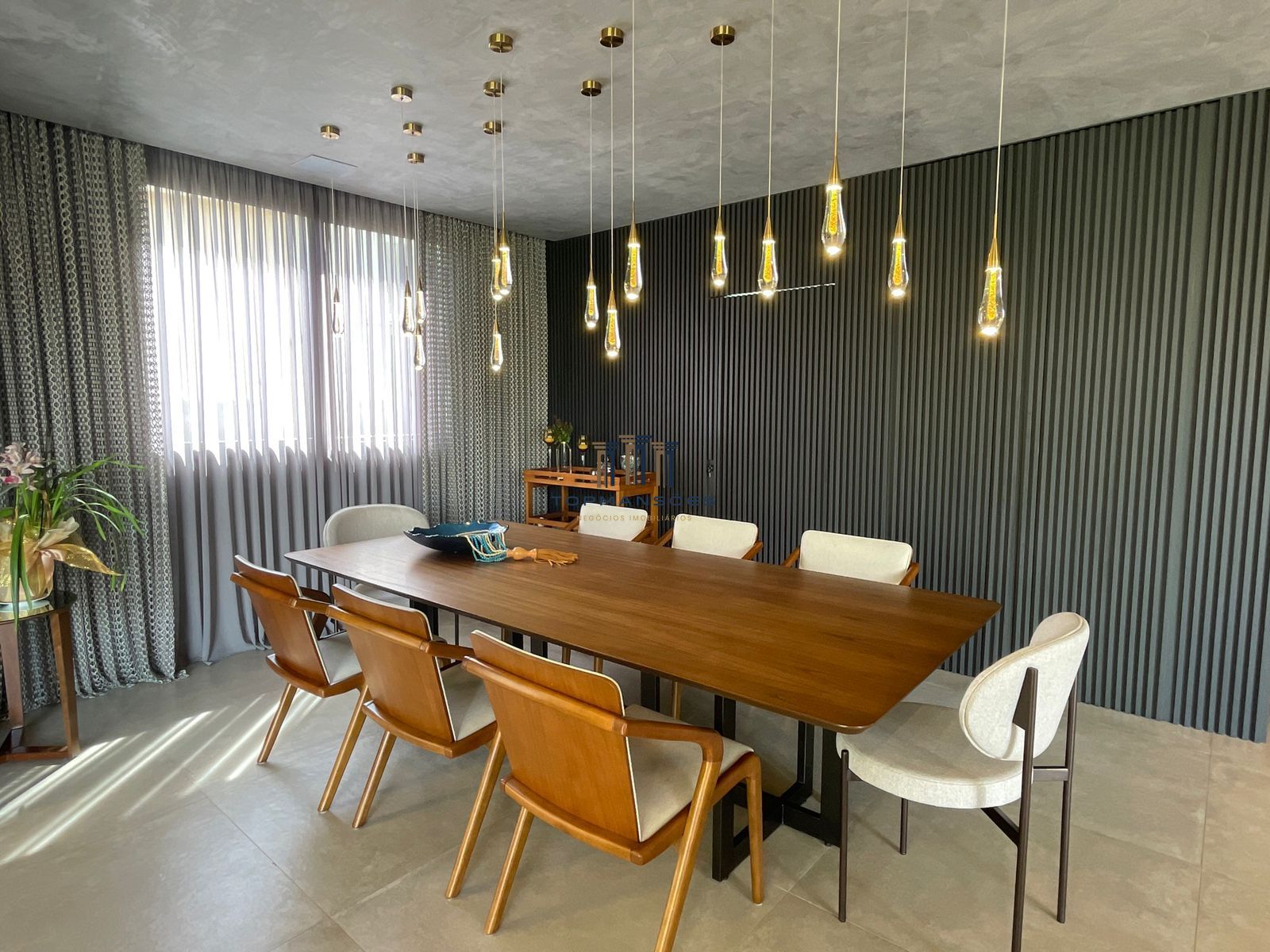 Casa moderna 4 quartos com piscina condomínio Alphaville - Vespasiano/MG