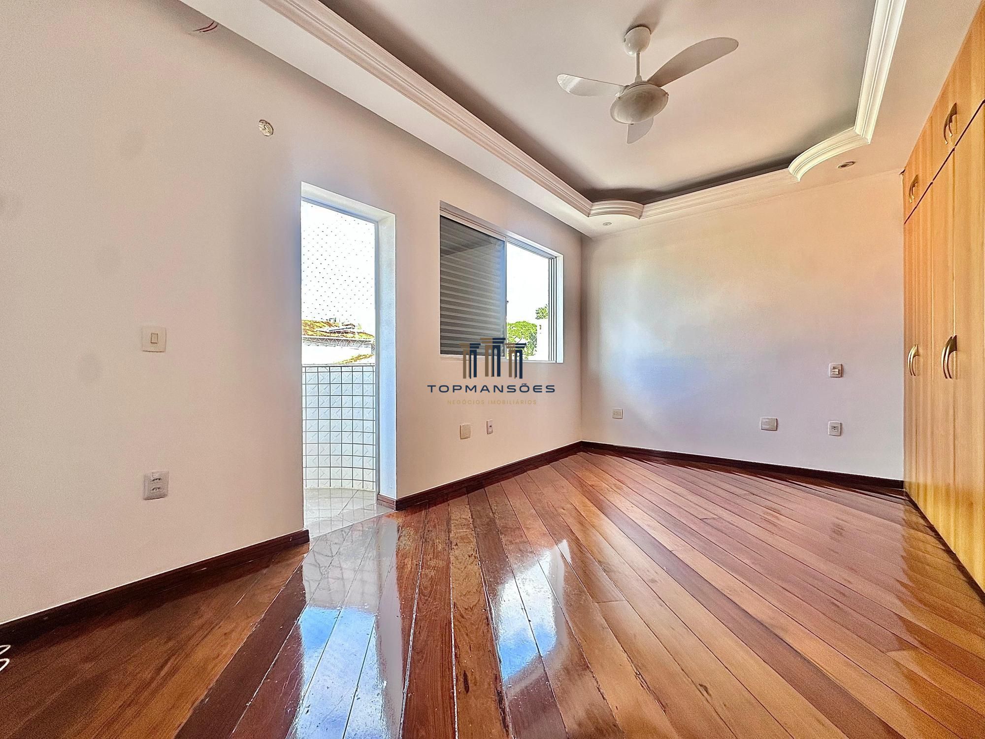 Cobertura à venda com 200m², com Piscina por R$ 1.300.000,00 no bairro Jaraguá