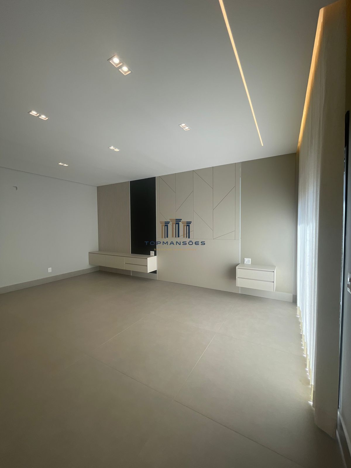 Casa de Alto Padrão 4 quartos com piscina e gourmet 583m3/ Alphaville Vespasiano