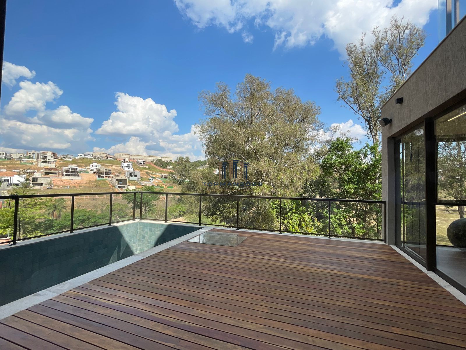 Casa moderna 4 quartos com piscina condomínio Alphaville - Vespasiano/MG