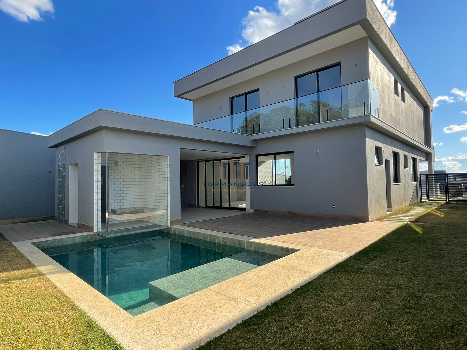 Casa em condomnio  venda  no Alphaville - Vespasiano, MG. Imveis