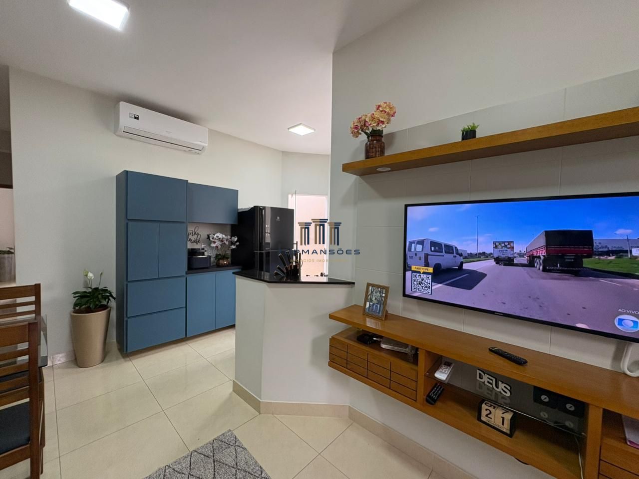 Casa moderna, 2 quartos, com gourmet e jardim no aeronautas,