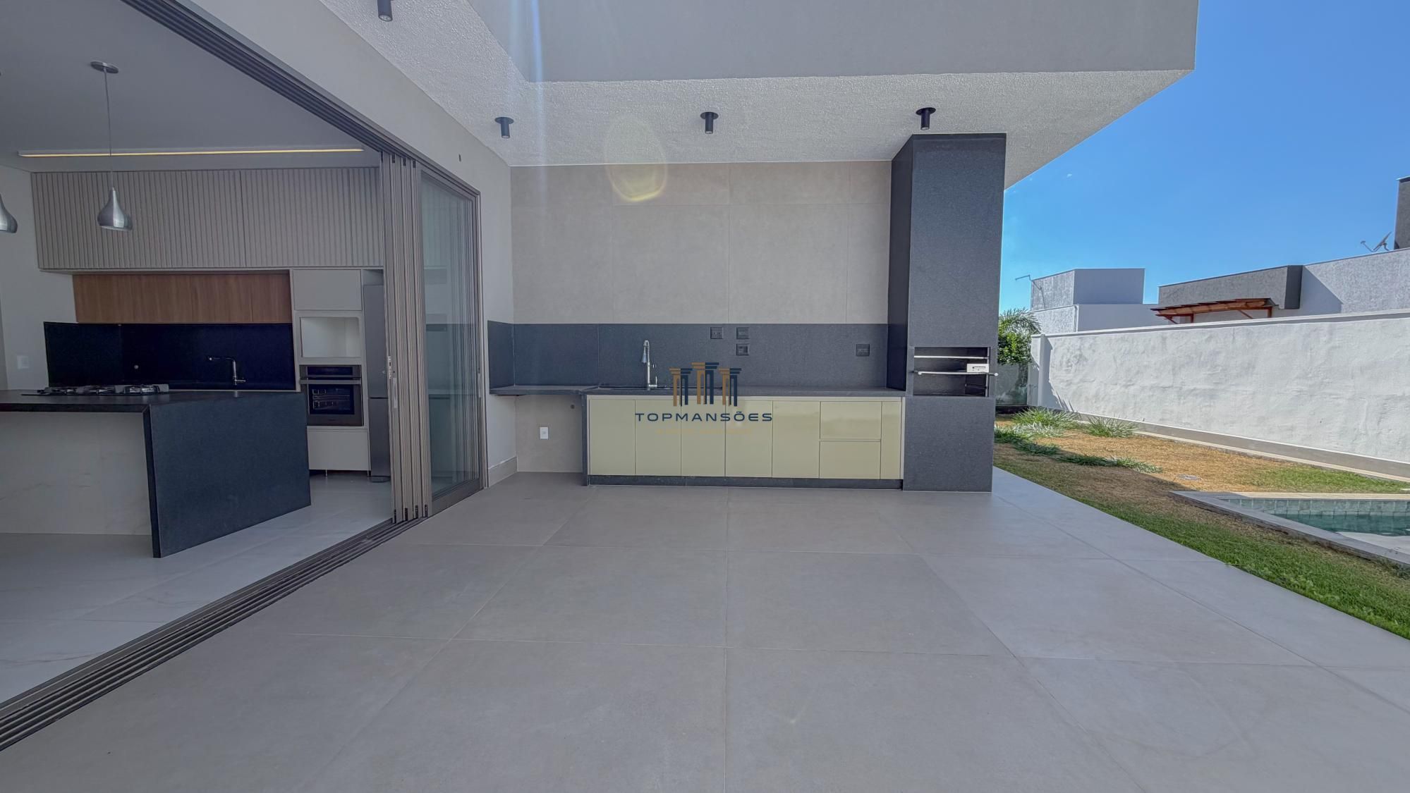 Casa em condomínio com 3 Dormitórios para alugar, 210 m² por R$ 14.000,00 Casa em condomínio com 3 Dormitórios para alugar, 210 m² por R$ 14.000,00