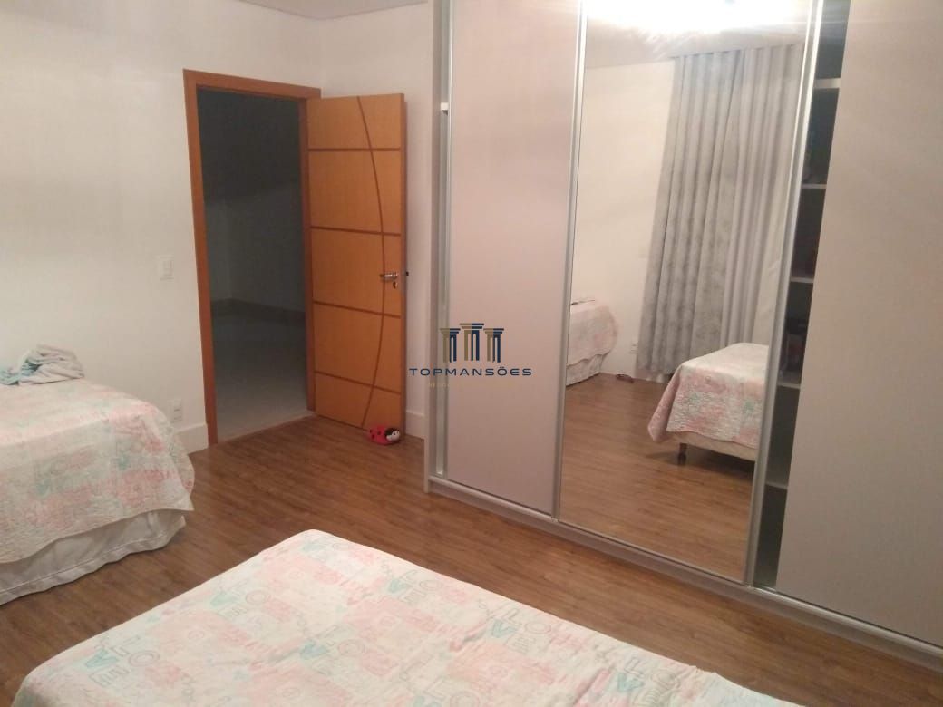 Casa de Condomínio à venda com 4 quartos, 400m² - Foto 11