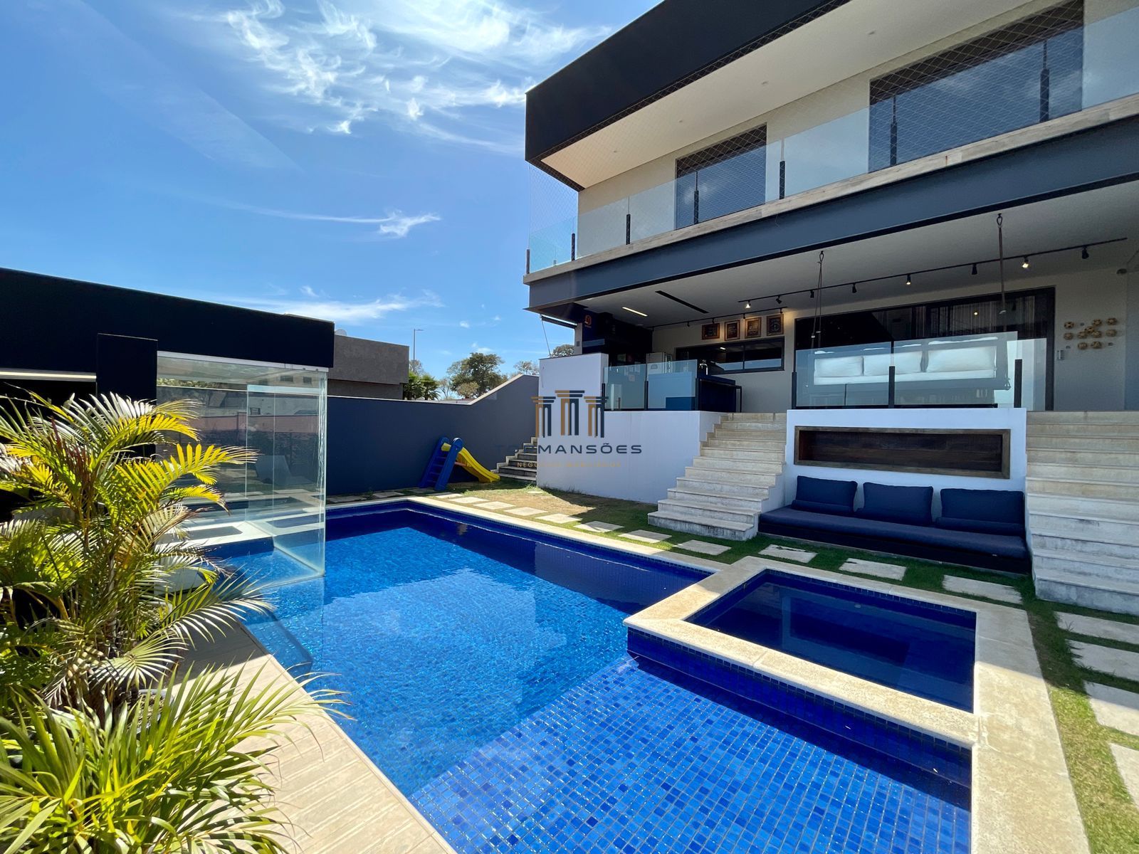 Casa Luxo, moderna, mobiliada com piscina, Alphaville, Vespasiano, MG