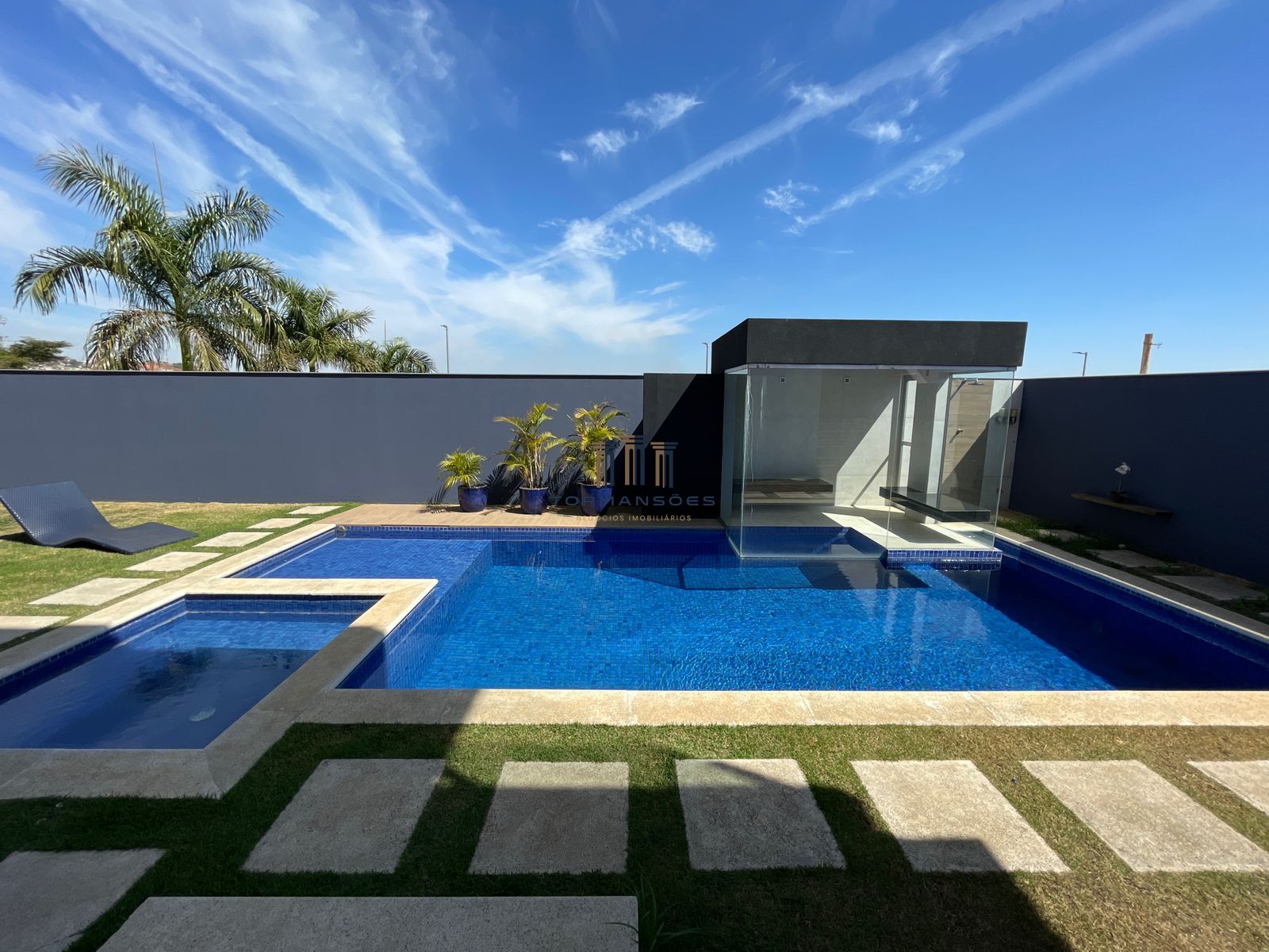 Casa Luxo, moderna, mobiliada com piscina, Alphaville, Vespasiano, MG