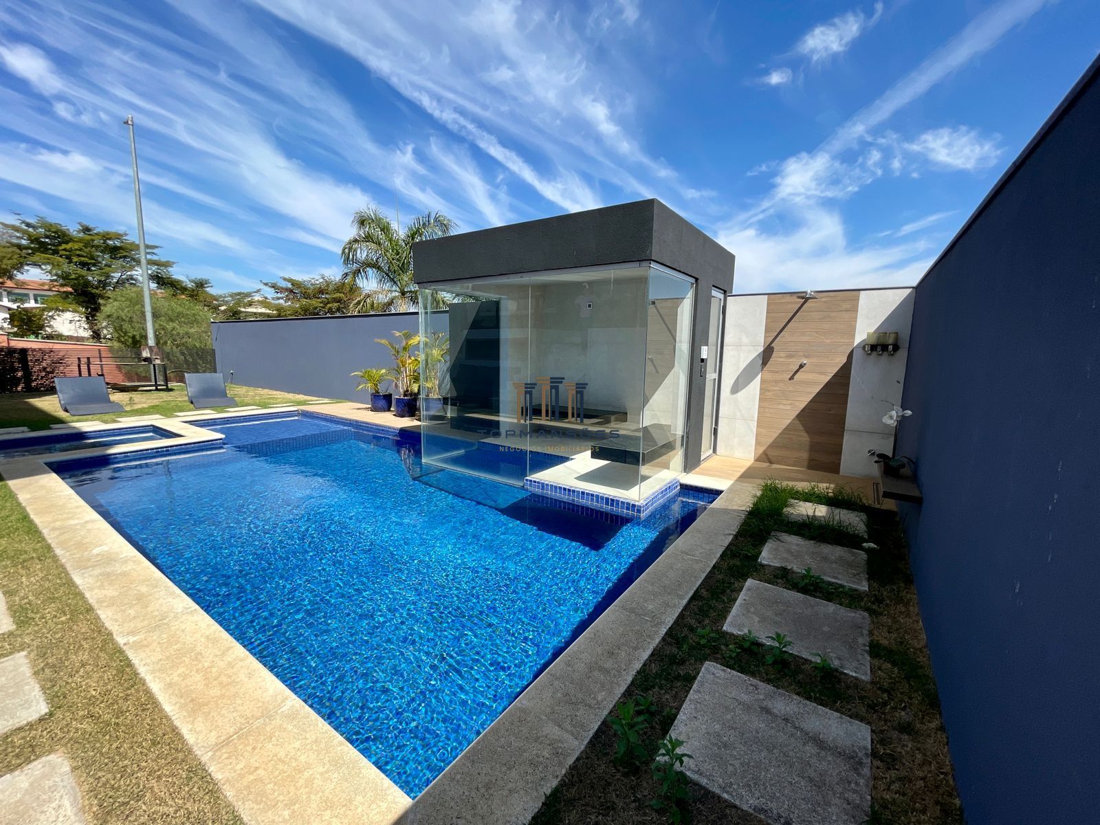Casa Luxo, moderna, mobiliada com piscina, Alphaville, Vespasiano, MG