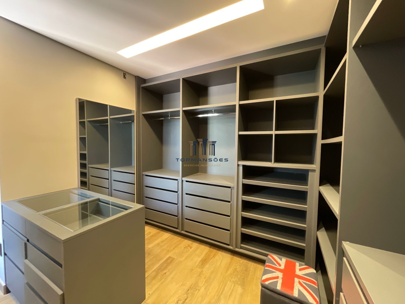 Casa Luxo, moderna, mobiliada com piscina, Alphaville, Vespasiano, MG