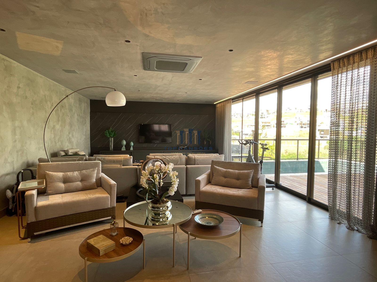 Casa moderna 4 quartos com piscina condomínio Alphaville - Vespasiano/MG