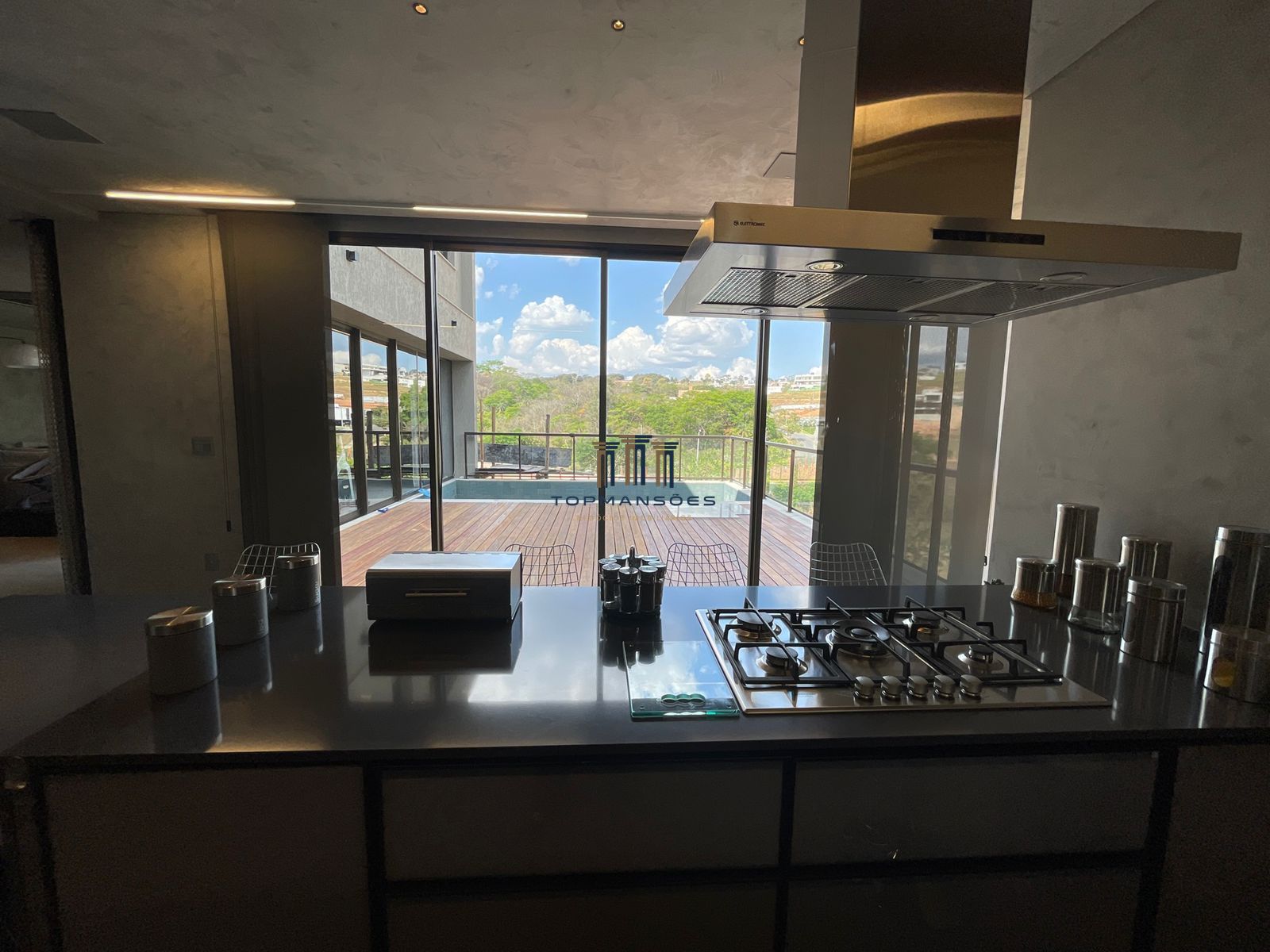 Casa moderna 4 quartos com piscina condomínio Alphaville - Vespasiano/MG