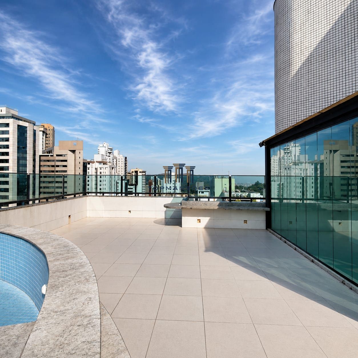 Cobertura duplex com 3 quartos, 304 m² - no belvedere