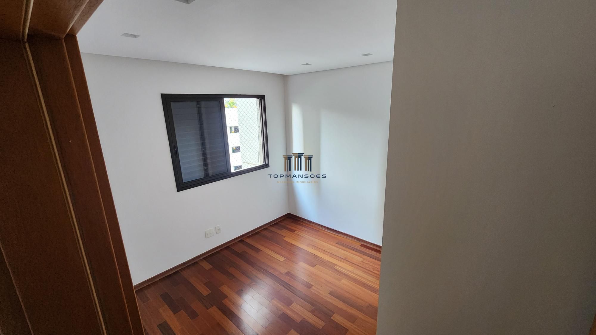 Apartamento à venda com 4 quartos, 166m² - Foto 18