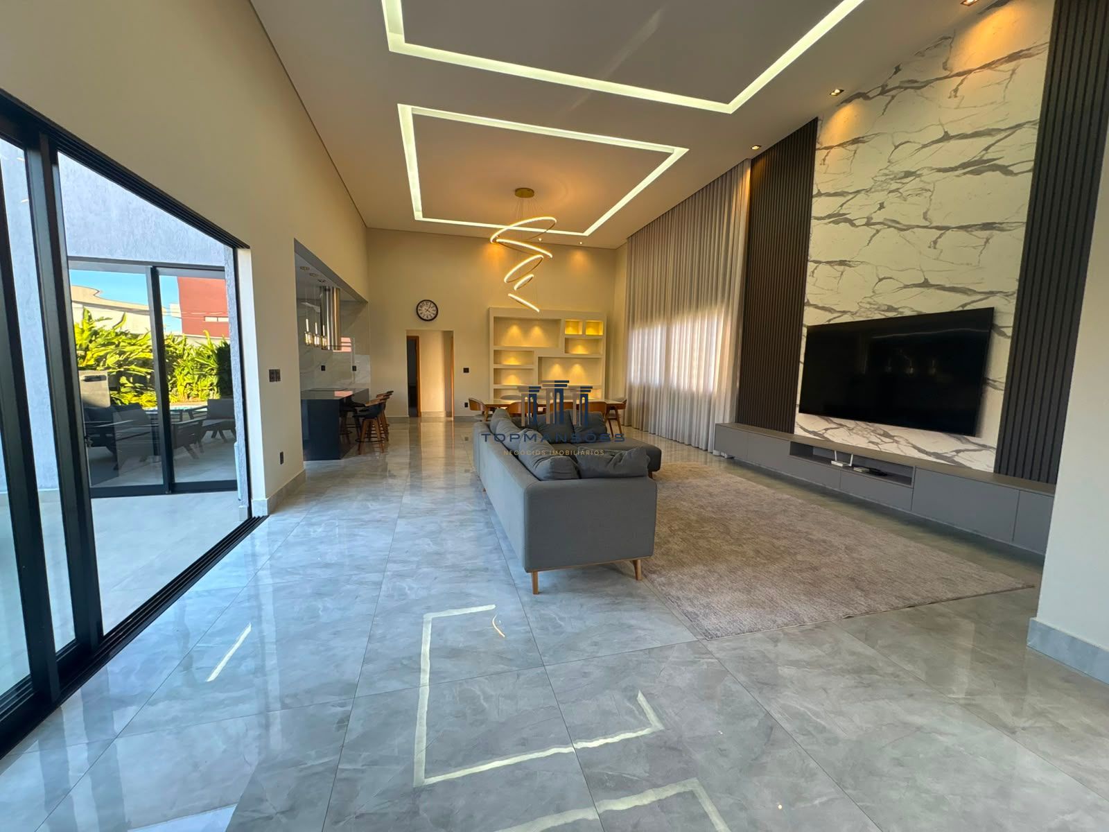 Casa em condomínio com 4 Dormitórios para alugar, 243 m² por R$ 22.000,00 Casa em condomínio com 4 Dormitórios para alugar, 243 m² por R$ 22.000,00