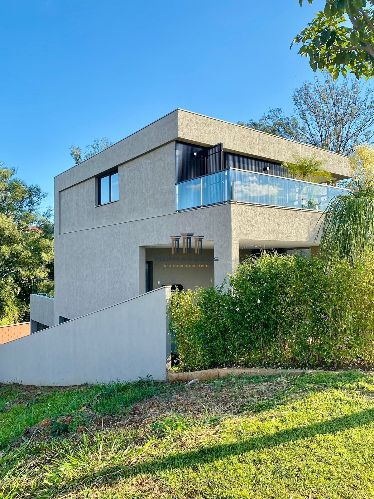 Casa moderna 4 quartos com piscina condomínio Alphaville - Vespasiano/MG
