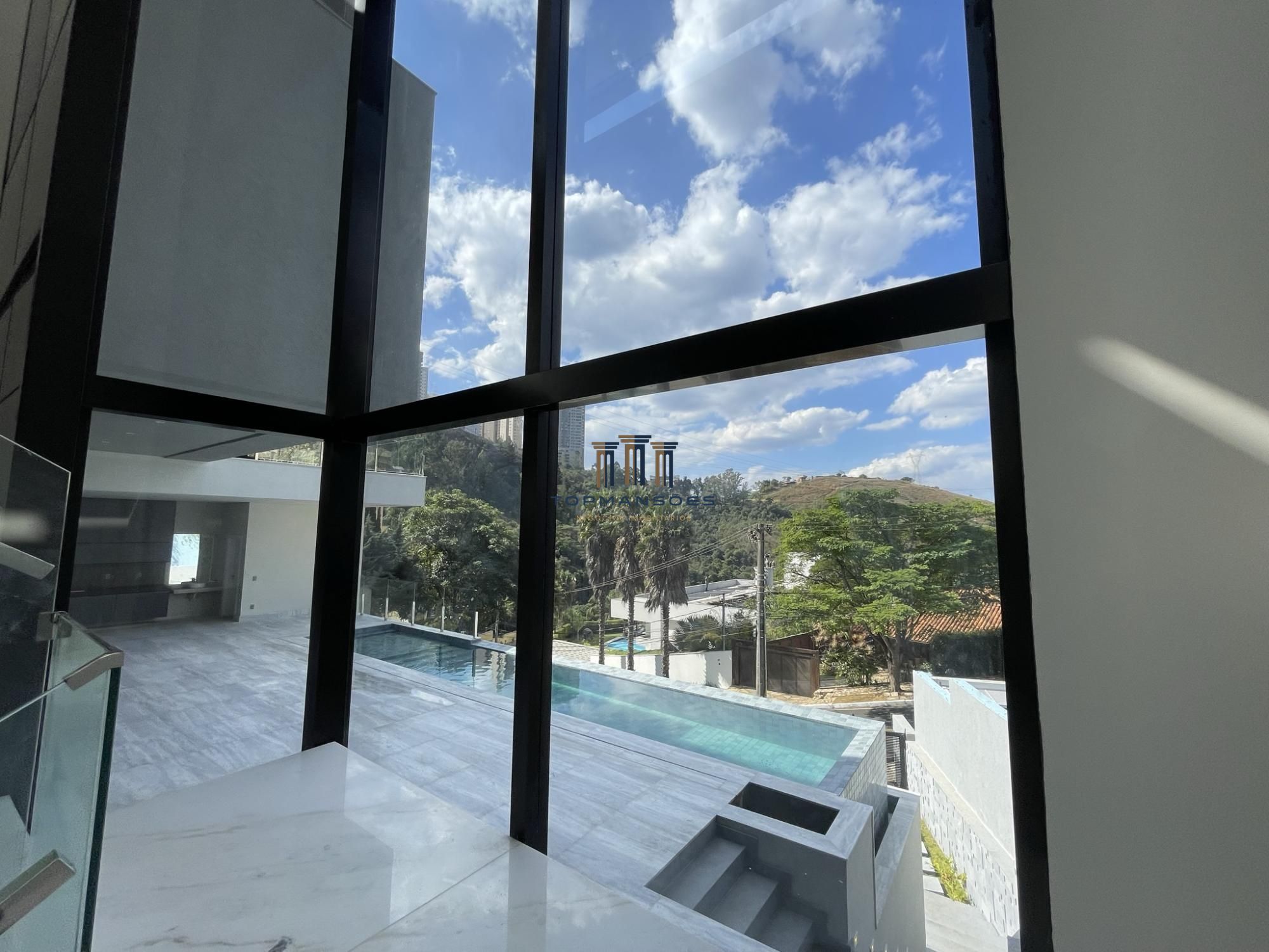 Casa com cinco quartos Vila Castela, Nova Lima, MG