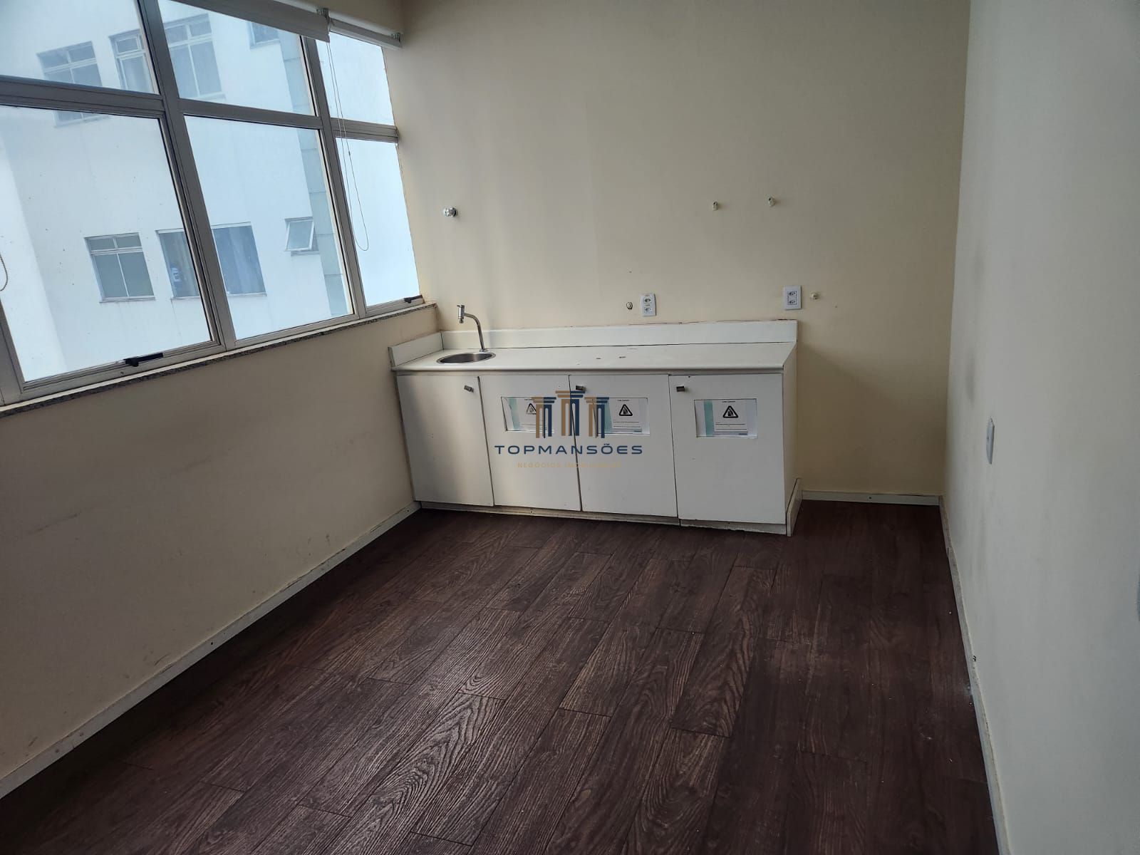 Prédio Inteiro para alugar com 8 quartos, 3550m² - Foto 19