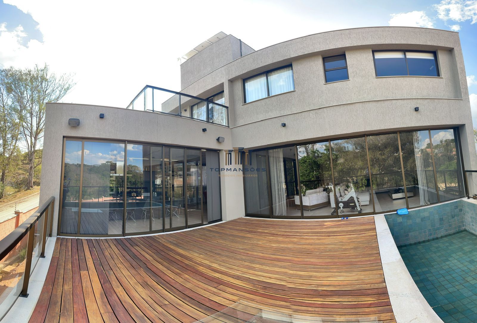 Casa moderna 4 quartos com piscina condomínio Alphaville - Vespasiano/MG