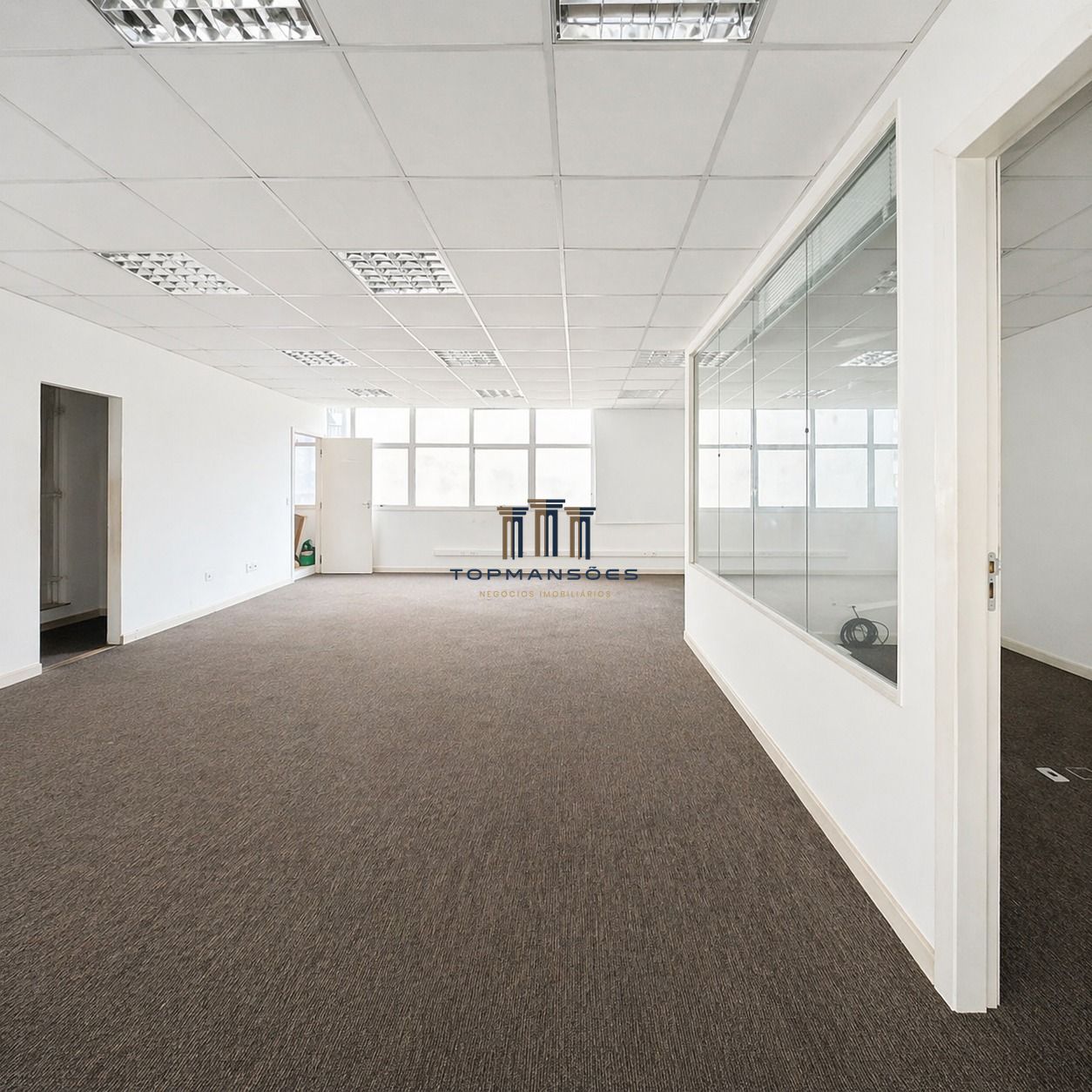 Sala comercial com 182m² para locação no bairro de lourdes