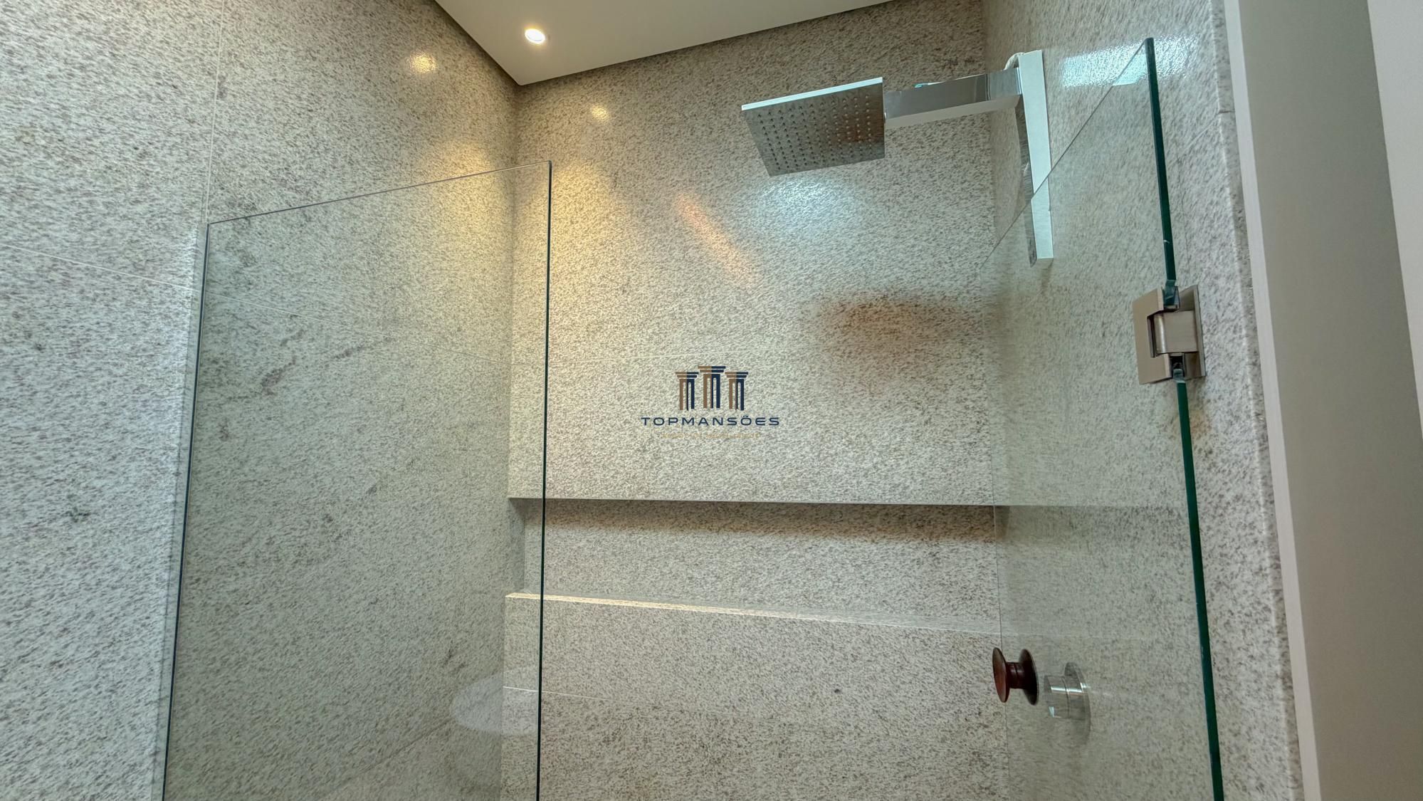 Casa alto padrão nova mobiliada,4 suites piscina,vista defin