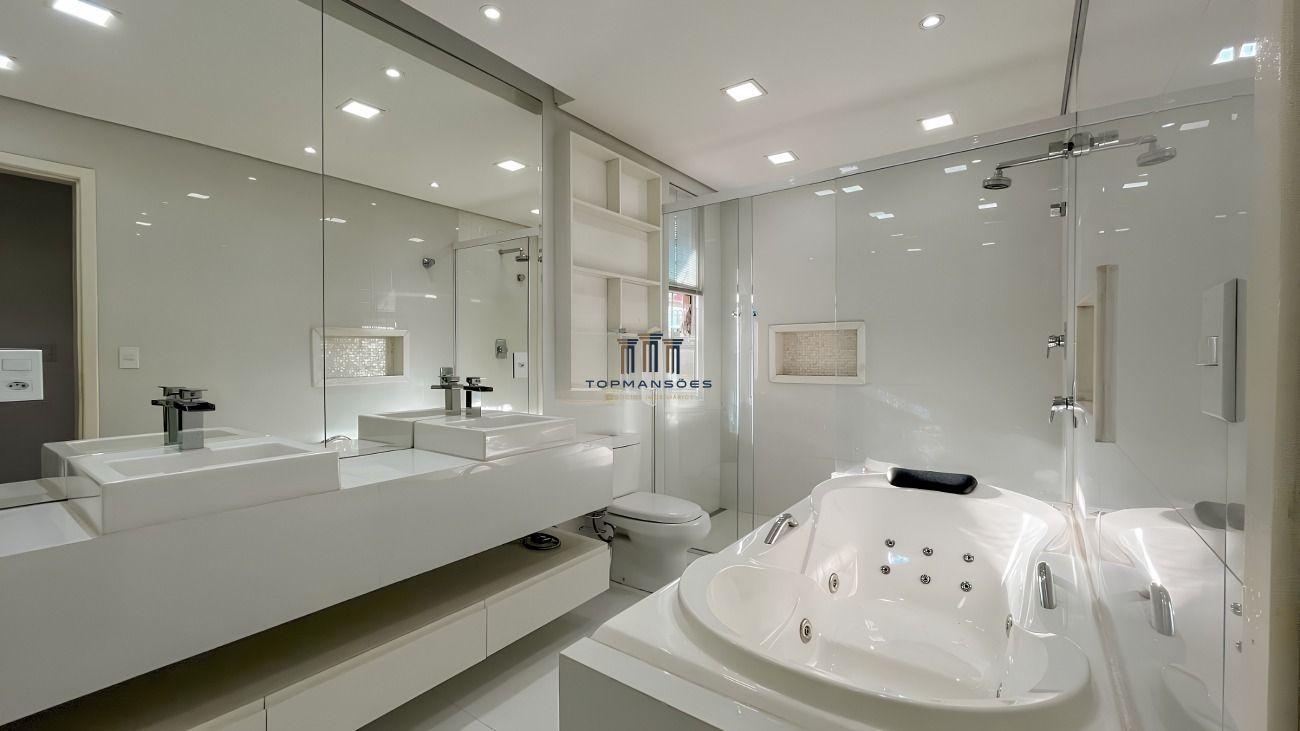 Casa em condomínio fechado com 3 quartos à venda, 130m² por 
