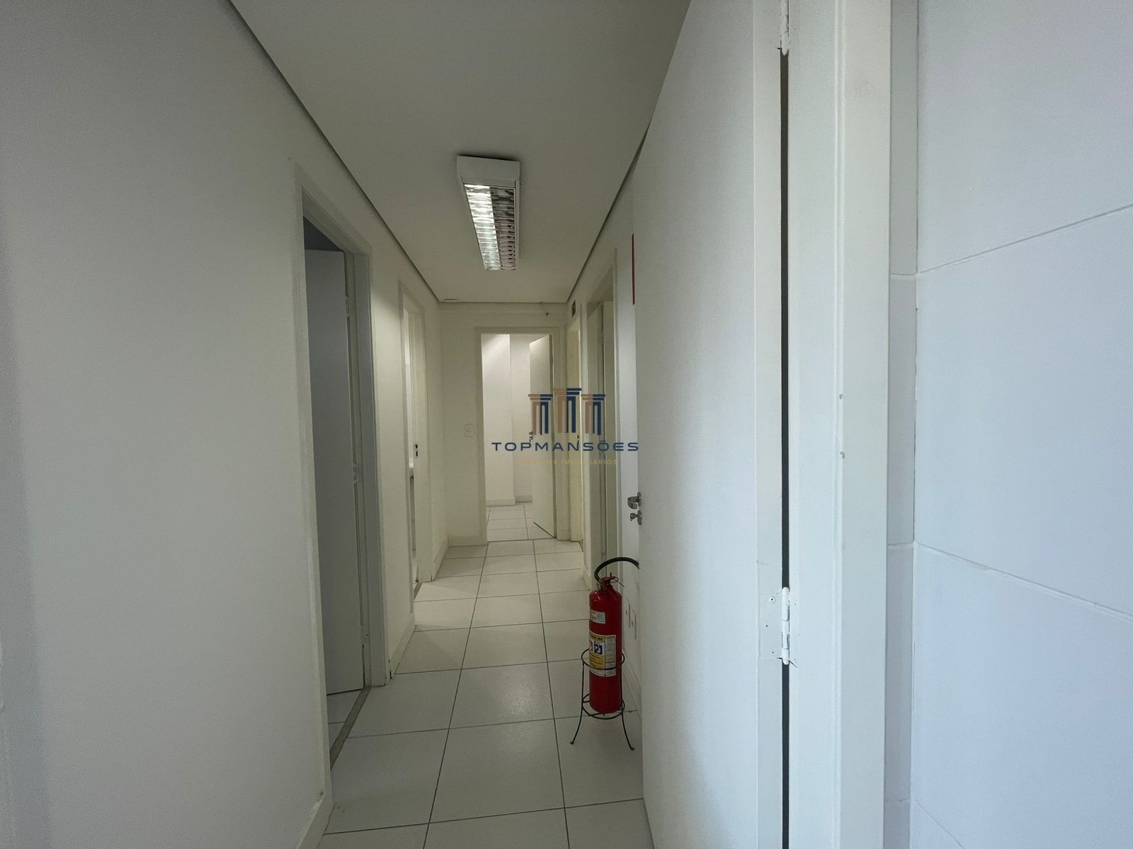 Loja/andar com 400m2 na melhor localização comercial da Pampulha!!!