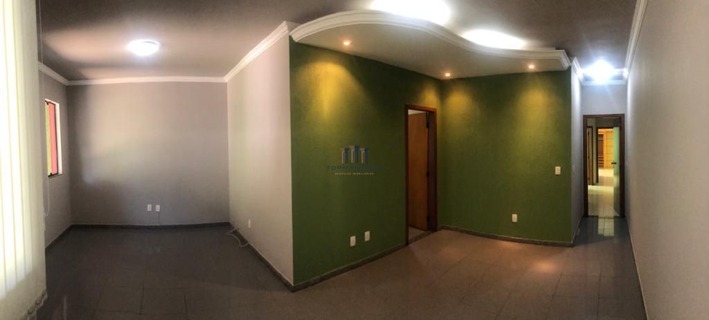 Linda casa geminada 3 quartos com suíte e churrasqueira no b