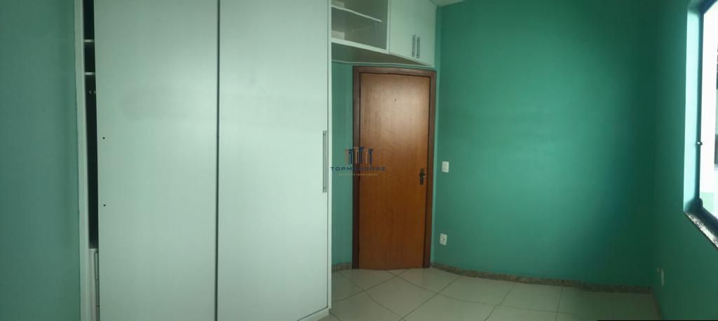 Linda Casa Geminada 3 quartos com suíte e churrasqueira no Bairro Copacabana