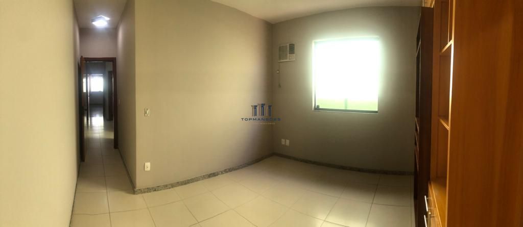Linda Casa Geminada 3 quartos com suíte e churrasqueira no Bairro Copacabana