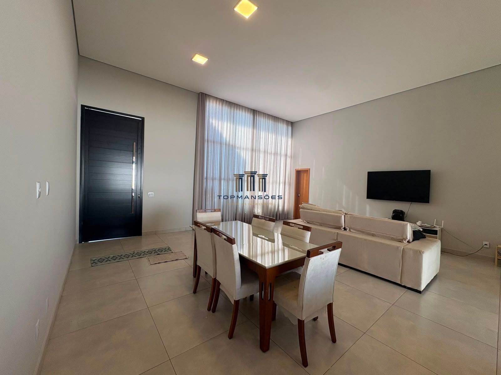 Linda casa linear, moderna 3 quartos condominio villas park