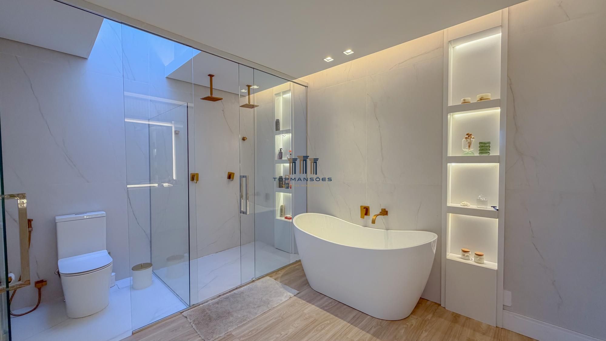 Casa Alto Padrão mobiliada com 4 Suítes, Piscina e Vista em Alphaville Vespasian