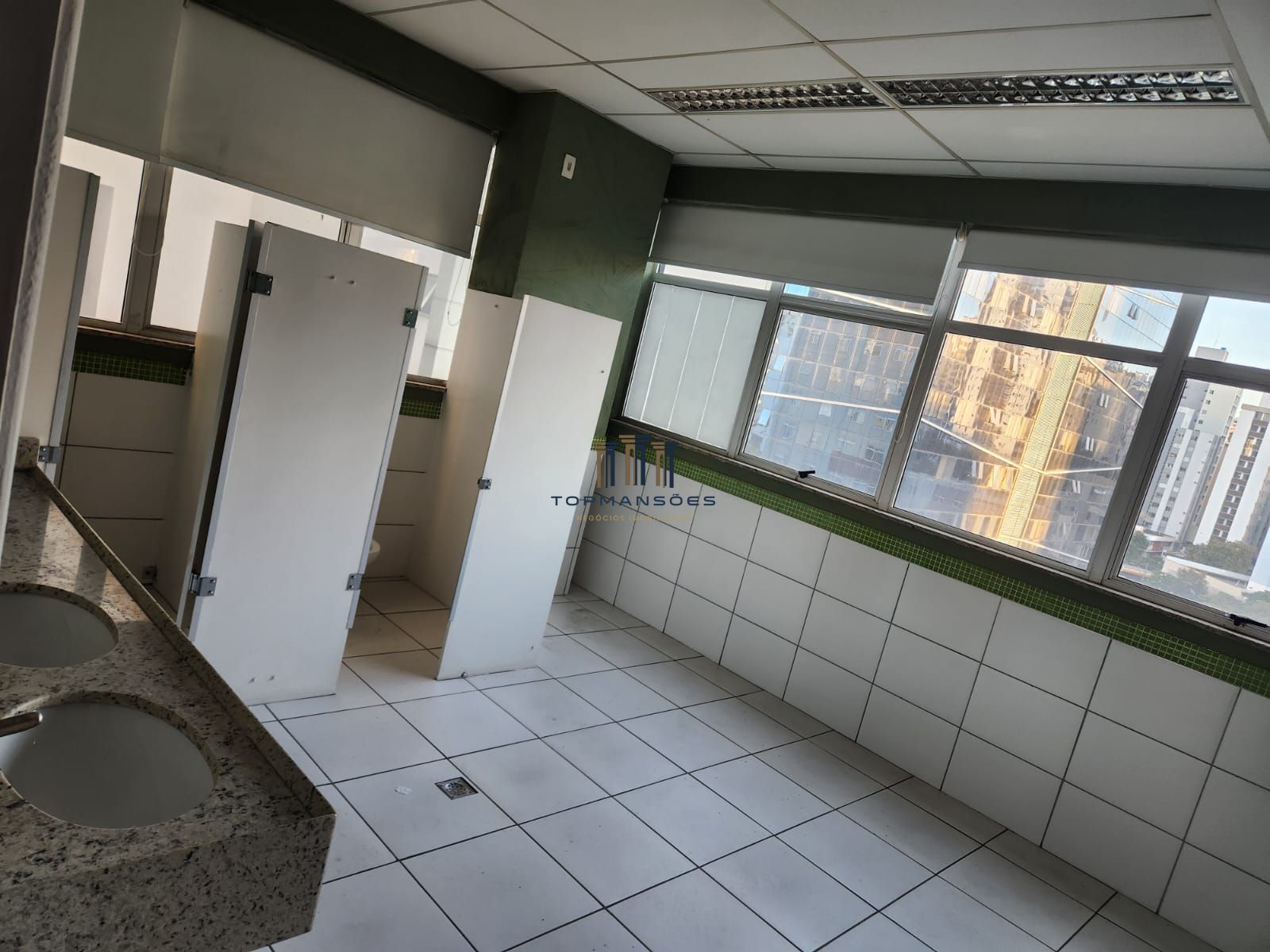 Prédio Inteiro para alugar com 8 quartos, 3550m² - Foto 20