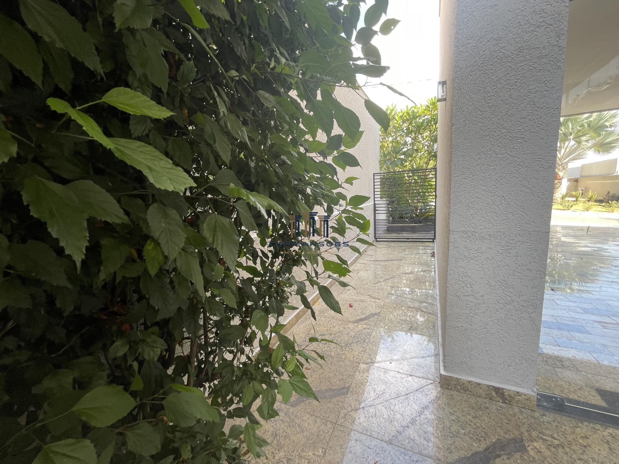 Linda casa com 3 suítes em Condomínio- Vespasiano.